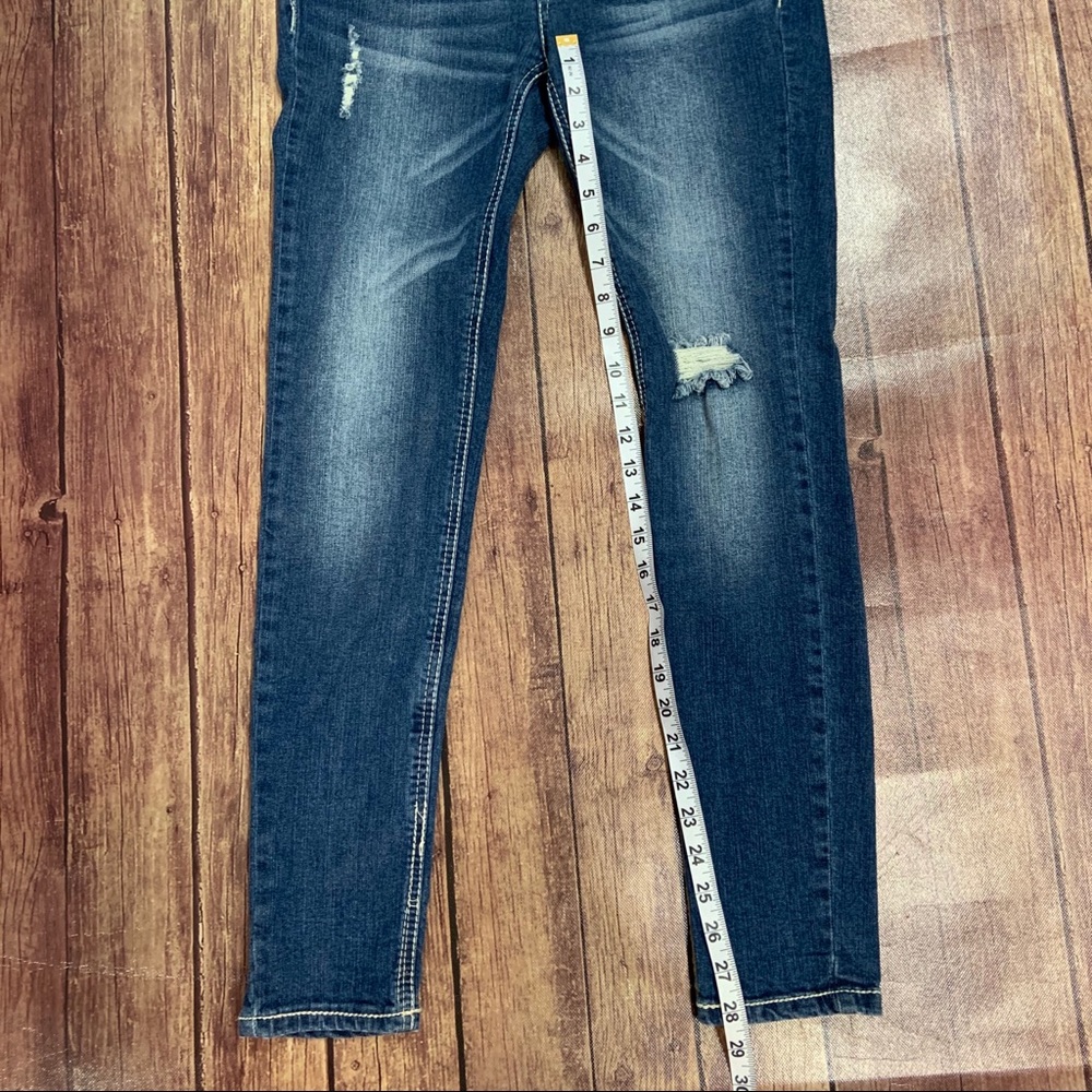 Wallflower Distressed Skinny Jeans - Picture 4 of 6